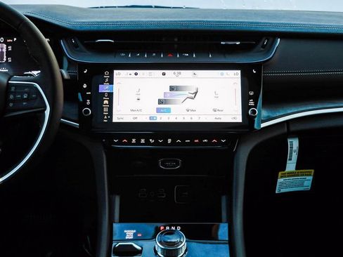 New 2026 Jeep Grand Cherokee Limited AWD/4WD image 16