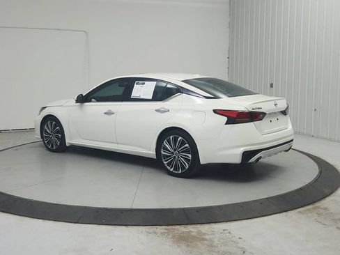 Used 2024 Nissan Altima 2.5 SL FWD image 6