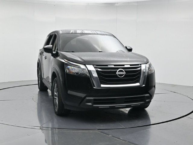 Used 2024 Nissan Pathfinder S FWD image 4