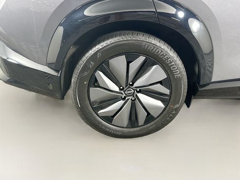 Used 2024 Nissan Ariya AWD image 11