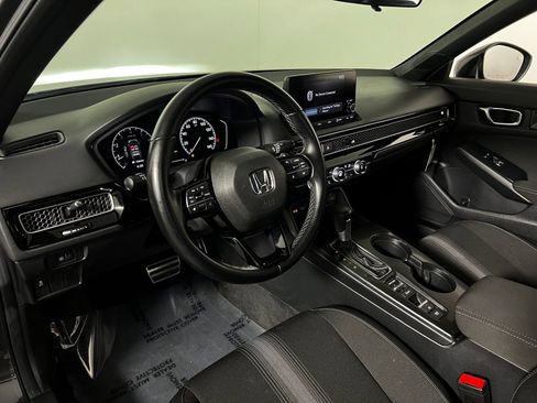 Used 2025 Honda Civic Sport image 12