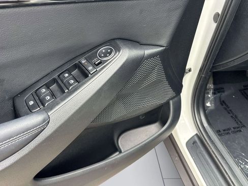 Used 2024 Kia Seltos X-Line AWD/4WD image 19