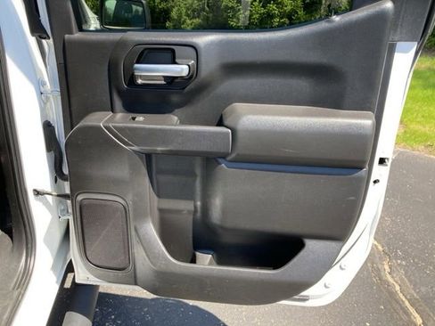 Used 2020 Chevrolet Silverado 1500 Custom Trail Boss w/ Custom Convenience Package AWD/4WD image 23