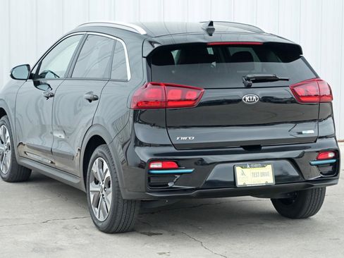 Used 2020 Kia Niro EX image 46