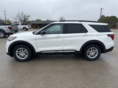 New 2025 Ford Explorer Active w/ Active Comfort Package image 4