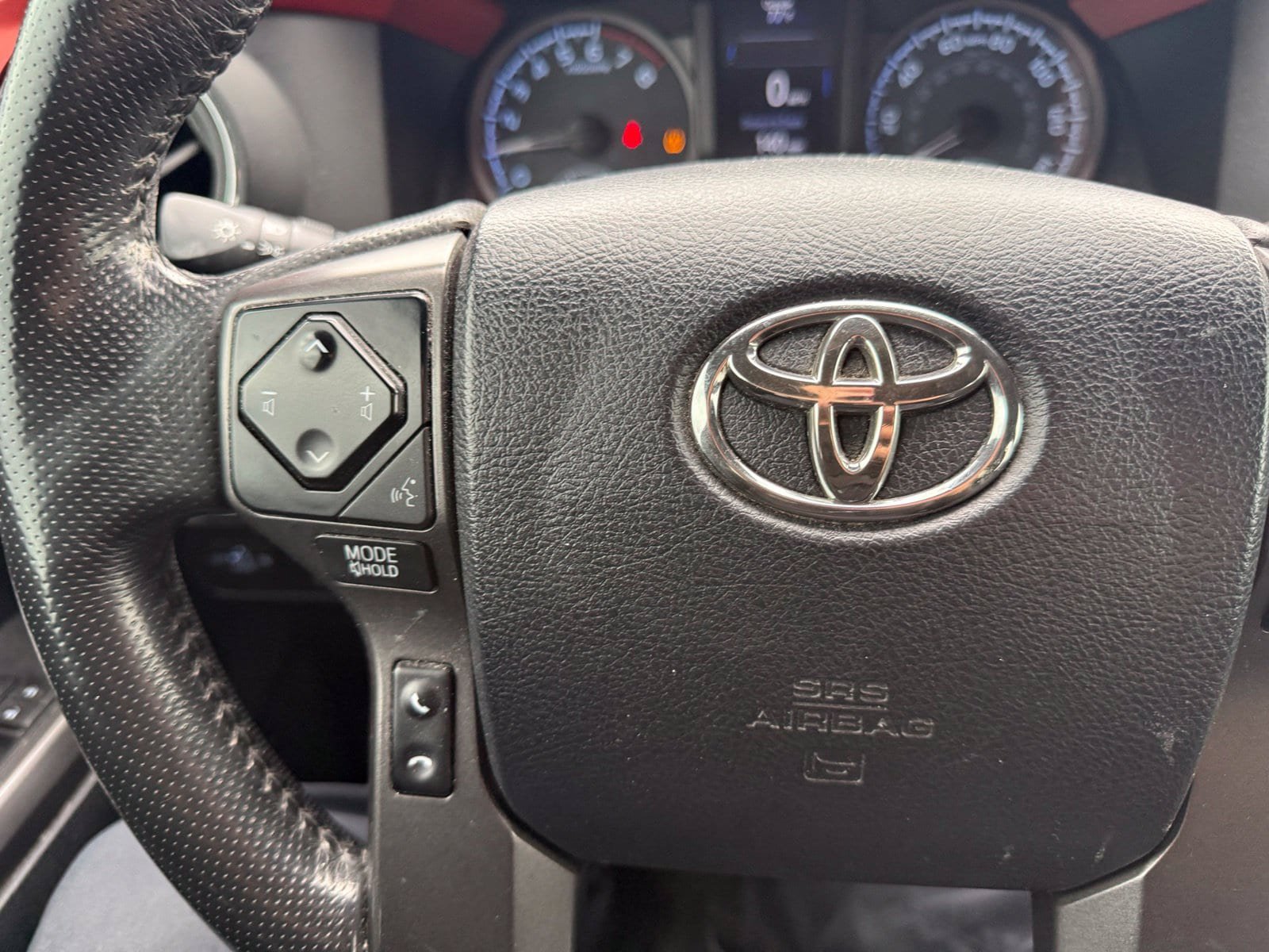 Used 2017 Toyota Tacoma TRD Off-Road AWD/4WD image 20