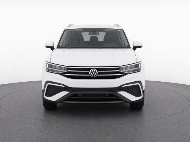 Used 2024 Volkswagen Tiguan Wolfsburg Edition AWD/4WD image 5