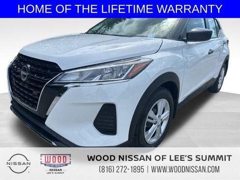 New 2025 Nissan Kicks Play S image 3