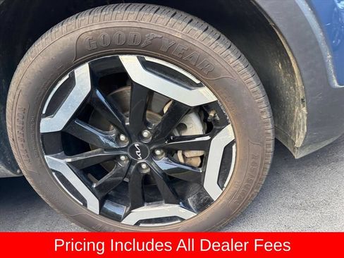 Certified 2024 Kia Telluride S w/ S Sunroof Package FWD image 2