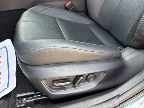 Used 2025 Toyota Camry XSE FWD image 12