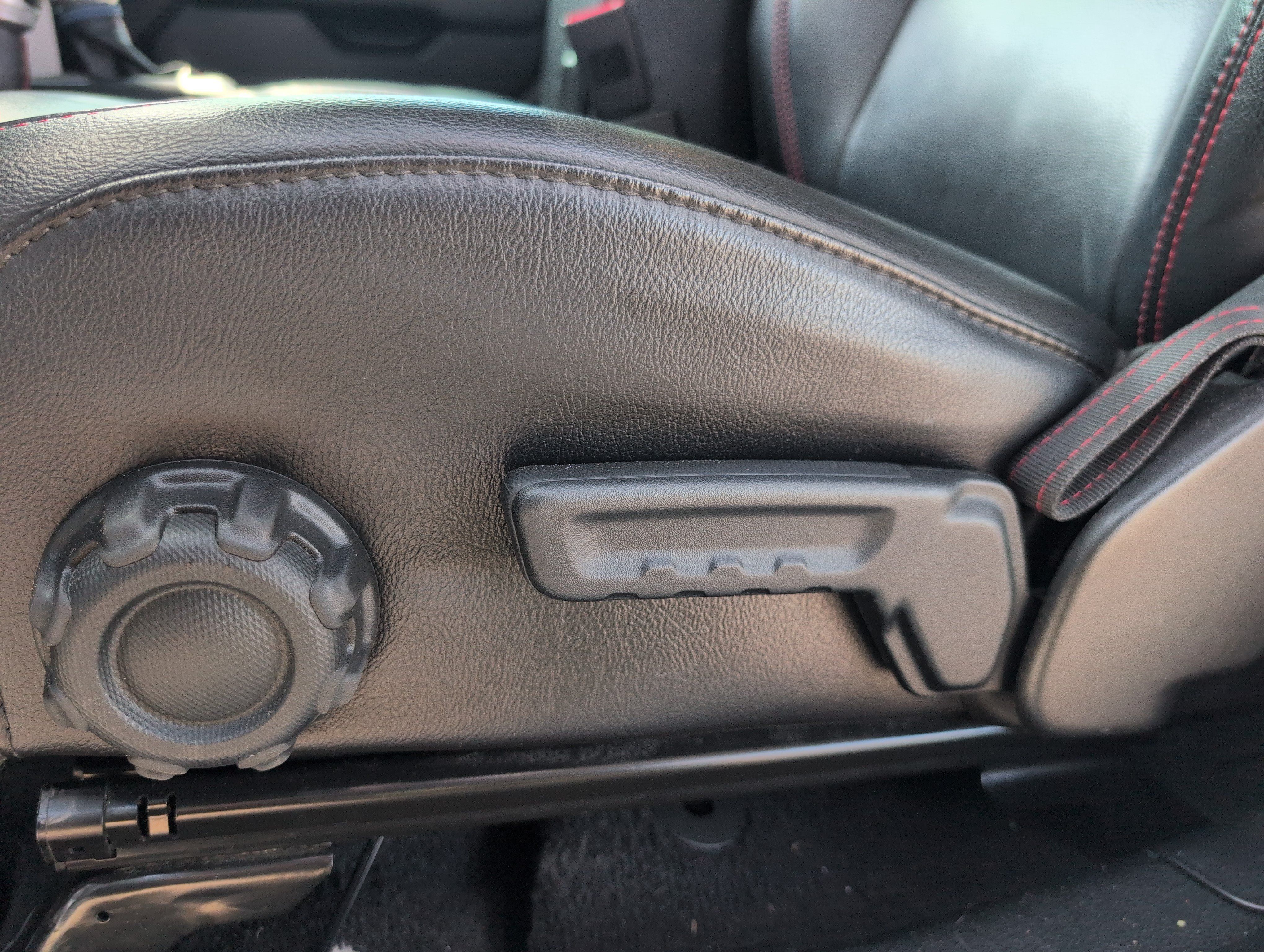 Used 2021 Jeep Wrangler Unlimited Rubicon AWD/4WD image 7