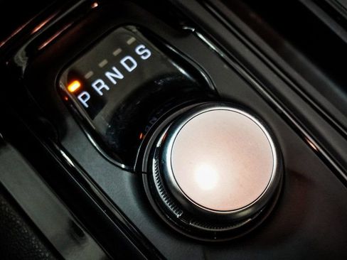 Used 2023 Chrysler 300 S image 28