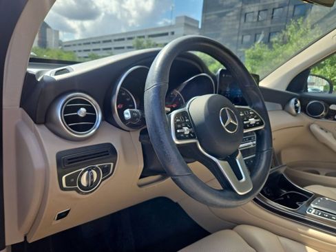 Certified 2021 Mercedes-Benz GLC 300 image 9