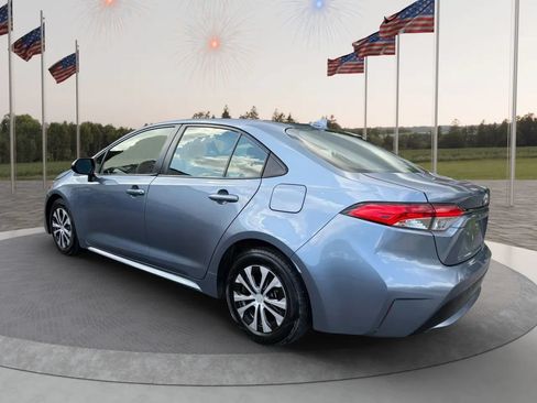 Used 2022 Toyota Corolla LE FWD image 6
