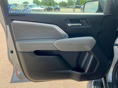 Certified 2025 Chevrolet Colorado ZR2 w/ Technology Package AWD/4WD image 23