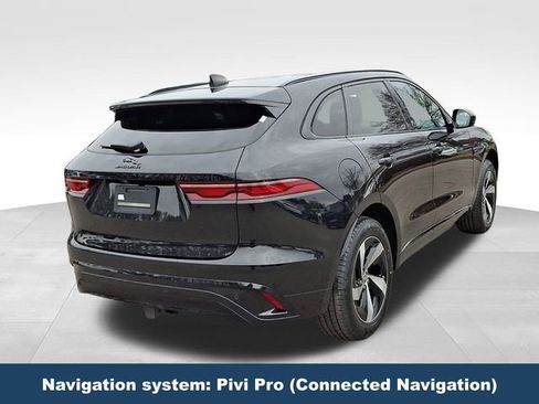 Used 2024 Jaguar F-PACE R-Dynamic S image 7
