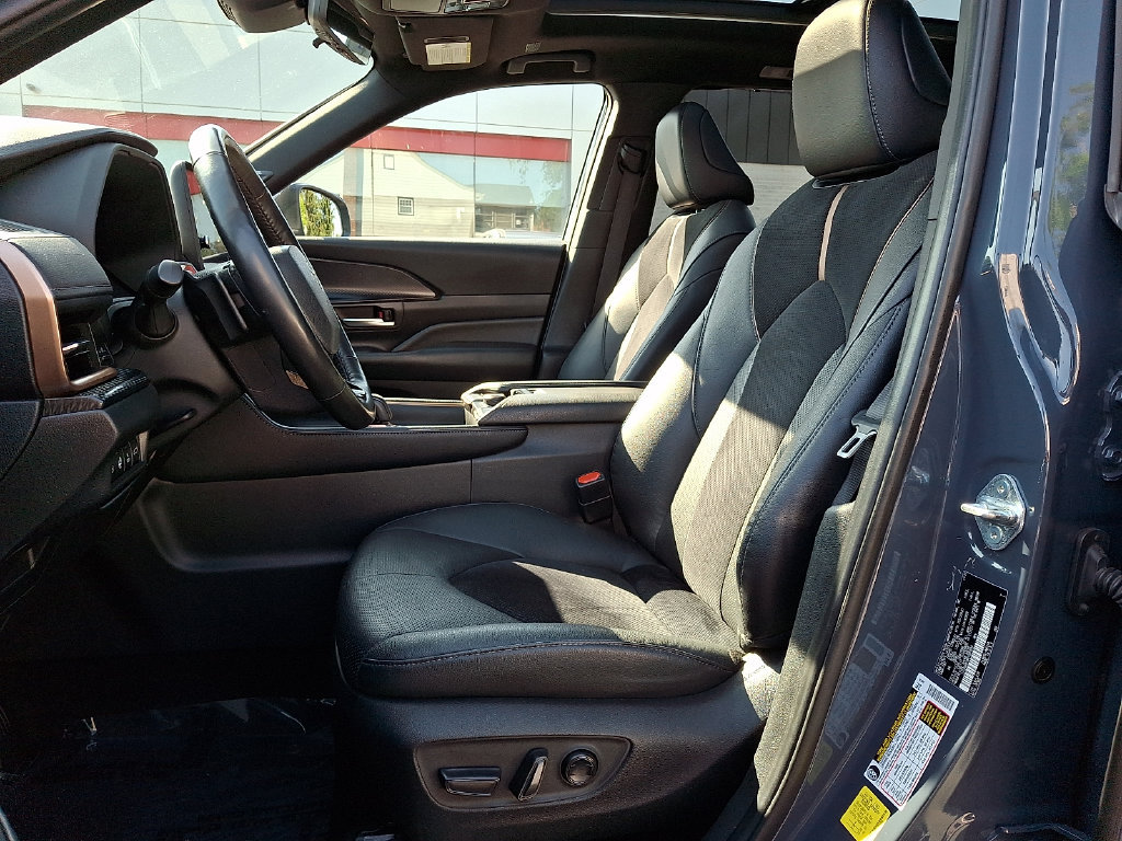 Certified 2024 Toyota Grand Highlander AWD Hybrid image 15