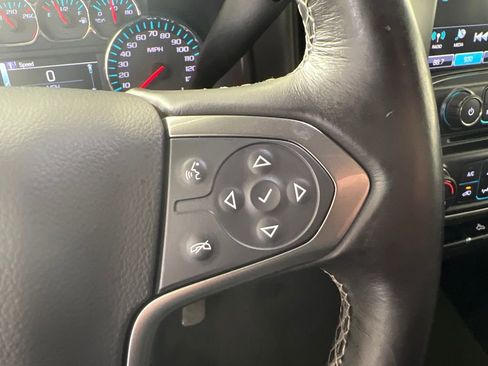 Used 2018 Chevrolet Silverado 1500 LT w/ Redline Edition image 12