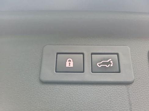 Certified 2023 Subaru Forester Touring AWD/4WD image 34