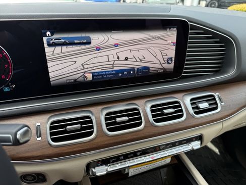 New 2026 Mercedes-Benz GLE 450 4MATIC image 16