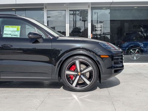 New 2025 Porsche Cayenne S image 11