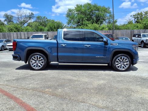 Used 2024 GMC Sierra 1500 Denali w/ Denali Reserve Package AWD/4WD image 5