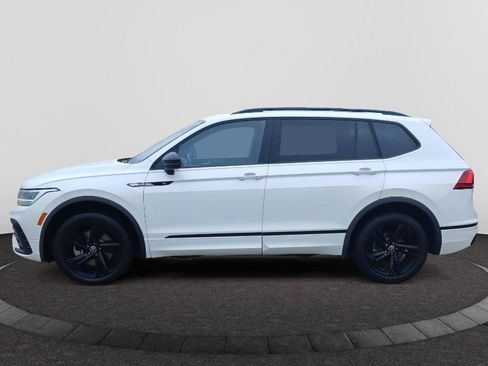 Used 2024 Volkswagen Tiguan SE R-Line FWD image 4