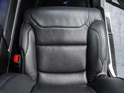 Used 2024 Toyota Tundra Platinum AWD/4WD image 41