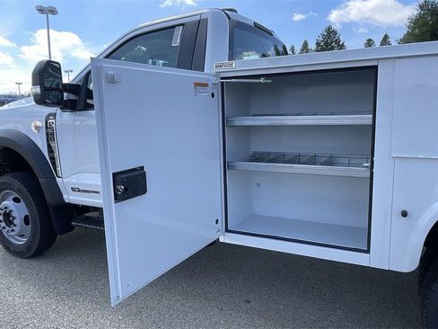 New 2024 Ford F550 4x4 Regular Cab Super Duty image 19