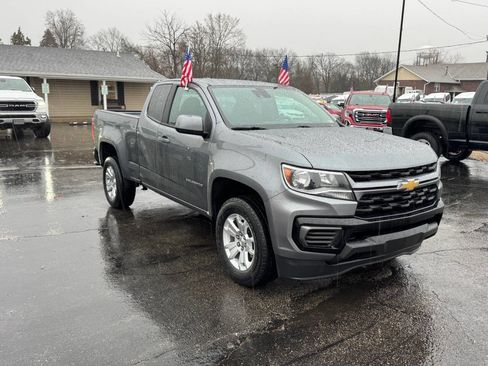 Used 2022 Chevrolet Colorado LT w/ Fleet Safety Package image 4