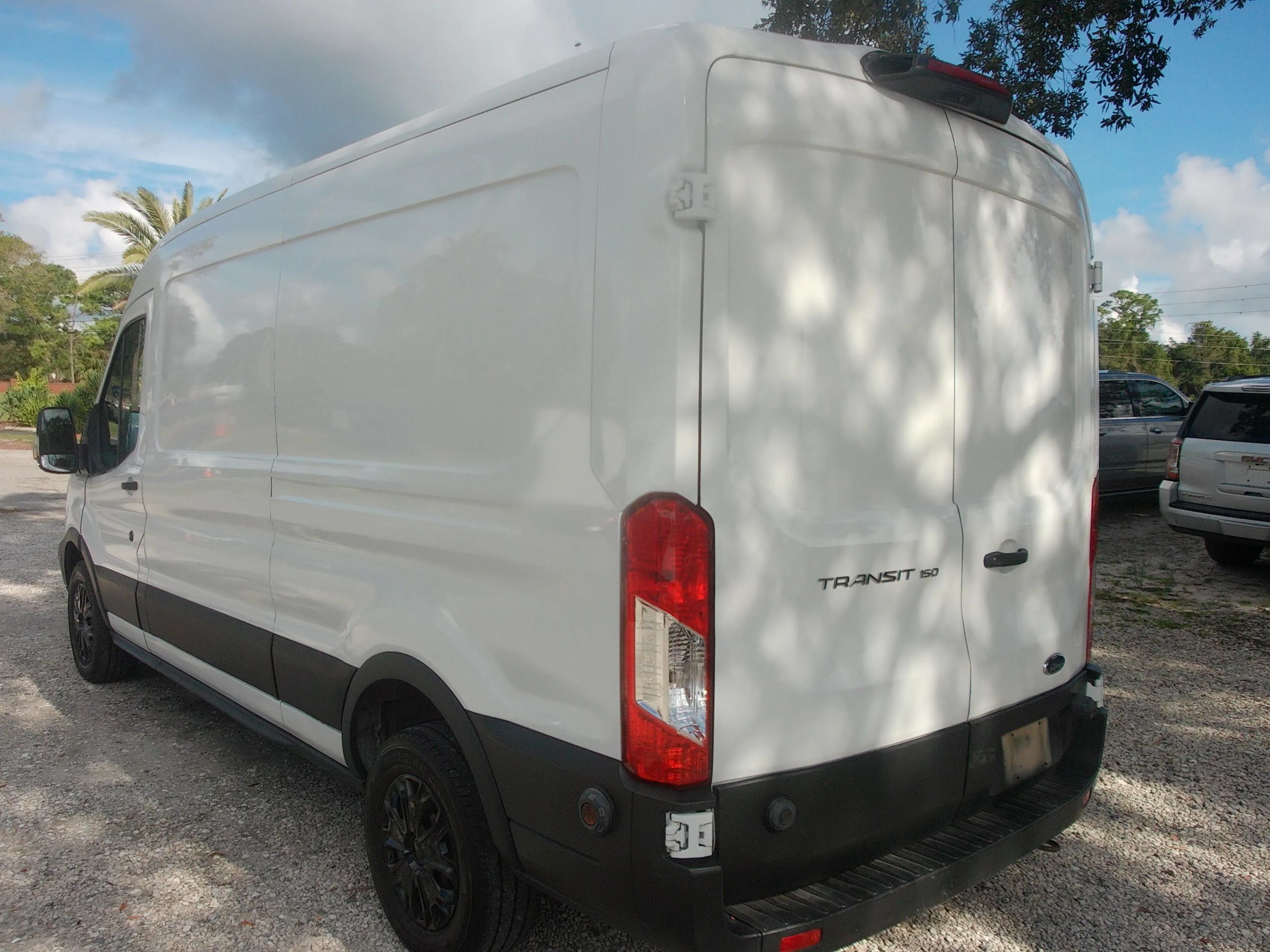 Used 2019 Ford Transit 150 148 Medium Roof RWD image 7