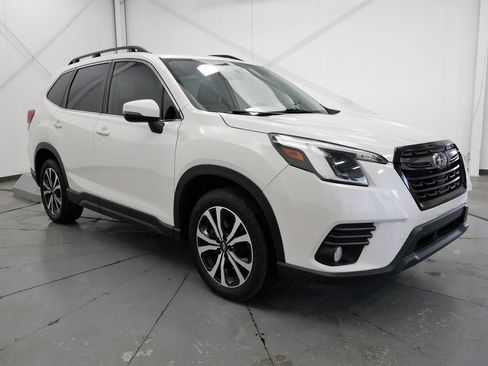 Used 2023 Subaru Forester Limited AWD/4WD image 39