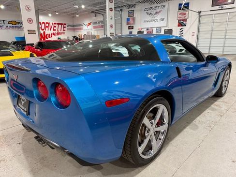 Used 2010 Chevrolet Corvette Coupe w/ 3LT RWD image 5