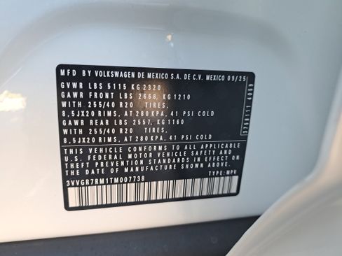 New 2026 Volkswagen Tiguan SE R-Line image 33