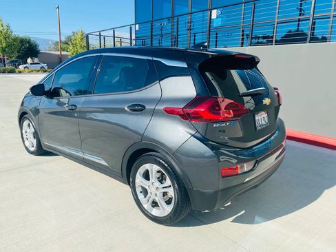 Used 2017 Chevrolet Bolt LT FWD image 5
