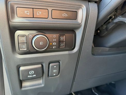 Used 2023 Ford F150 Lariat AWD/4WD image 23