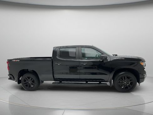 Used 2024 Chevrolet Silverado 1500 Custom AWD/4WD image 3