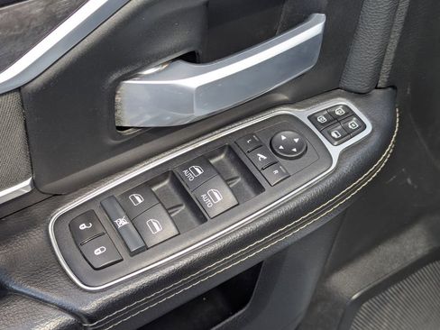 Used 2024 RAM 2500 Big Horn AWD/4WD image 29