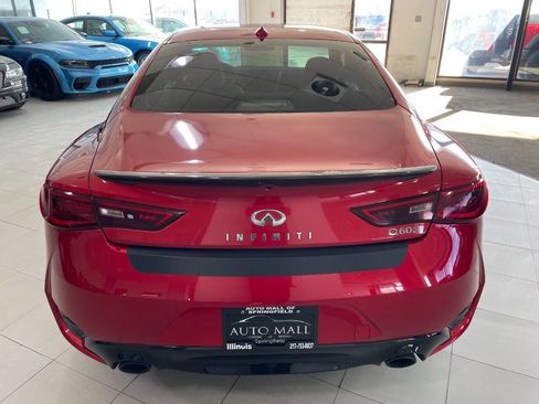 Used 2017 INFINITI Q60 Red Sport 400 image 6