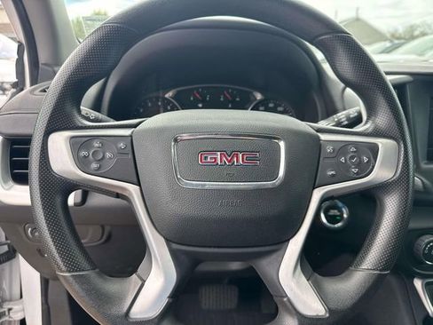 Used 2022 GMC Terrain SLE w/ Elevation Edition image 27