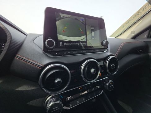 Used 2025 Nissan Sentra SR w/ SR Premium Package image 17