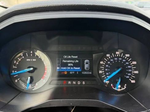 Used 2018 Ford Edge SE FWD image 14