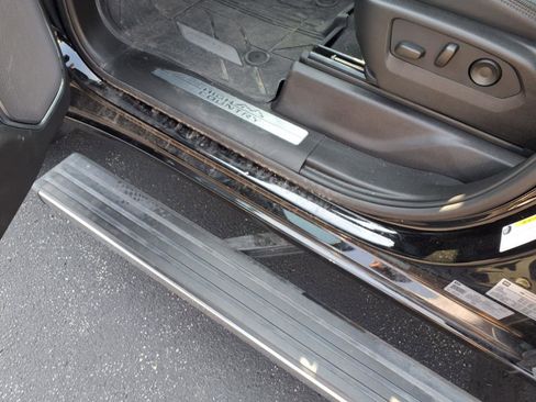 Used 2024 Chevrolet Silverado 1500 High Country w/ High Country Premium Package image 14