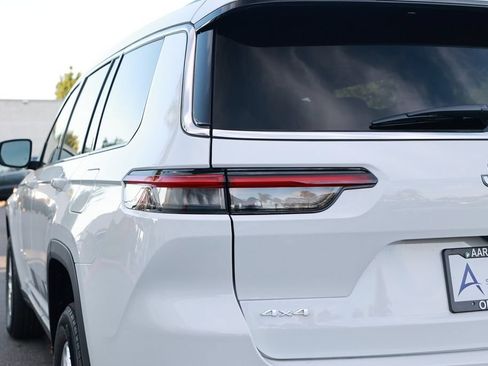 New 2026 Jeep Grand Cherokee L Laredo AWD/4WD image 10
