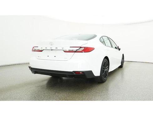 New 2026 Toyota Camry SE image 24