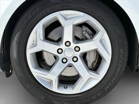 Used 2018 Land Rover Range Rover Sport HSE image 8