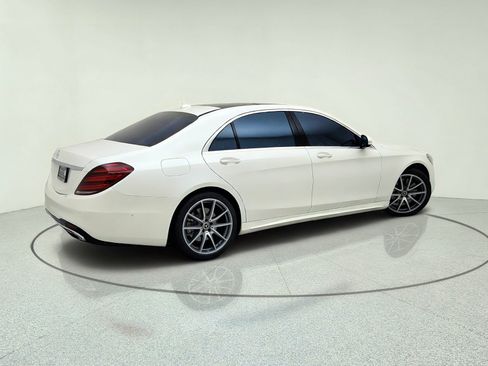 Used 2019 Mercedes-Benz S 560 Sedan image 8