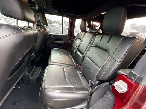Used 2021 Jeep Wrangler Unlimited Sahara w/ Cold Weather Group AWD/4WD image 27