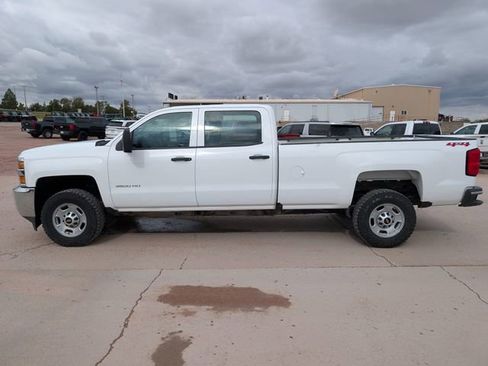 Used 2018 Chevrolet Silverado 2500 W/T AWD/4WD image 12