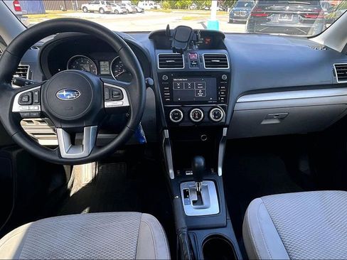 Used 2018 Subaru Forester 2.5i Premium w/ All-Weather Package AWD/4WD image 7